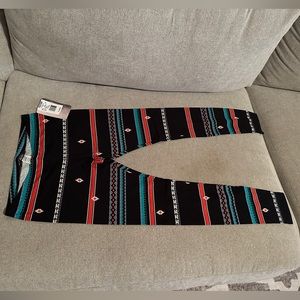 Aztec print leggings new with tags